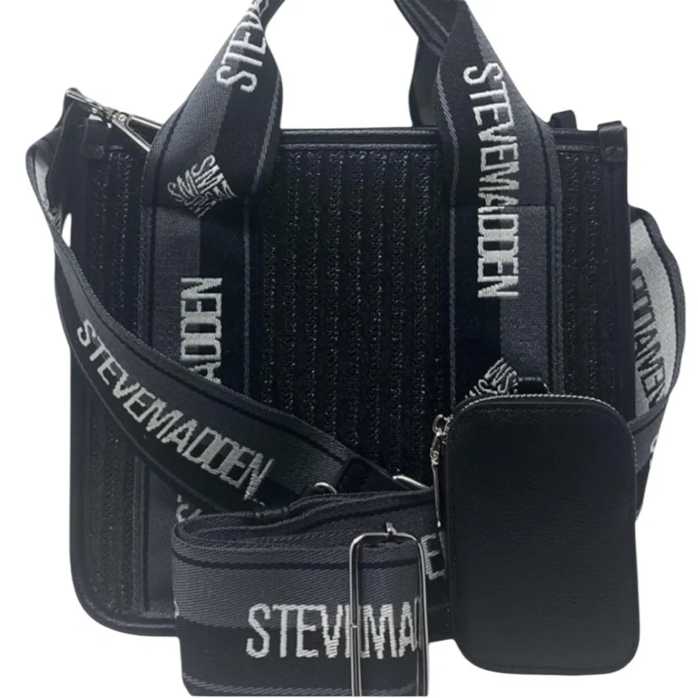 NWOT Steve Madden Black BWEBBER Tote / Crossbody Bag Guitar style Clip - Picture 2 of 3